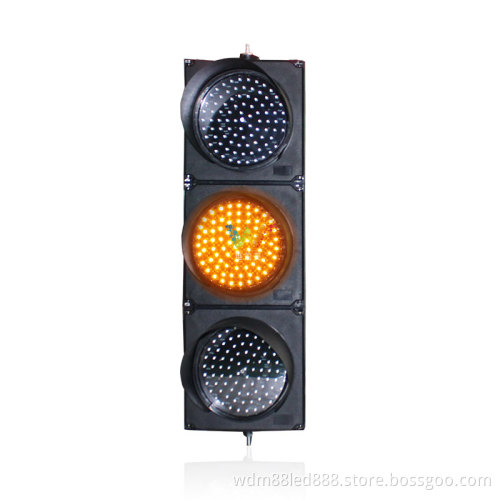 Wide Voltage Range 3 Aspect LED Traffic Light